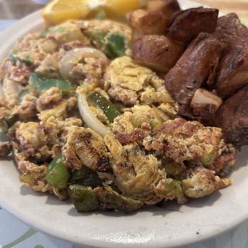 Riverside Cafe - This is supposed to be an omelette??  Swimming in grease - Breakfast & Brunch Near Me - Wareham, Massachusetts