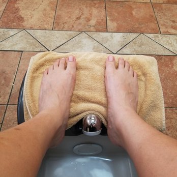 Sunflower Nails - Diabetic pedicure....Wendy was great! - Nail Salons Near Me - Panorama City, California