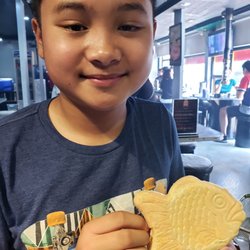 Samgyupsalamat - There's ice cream inside this fish.