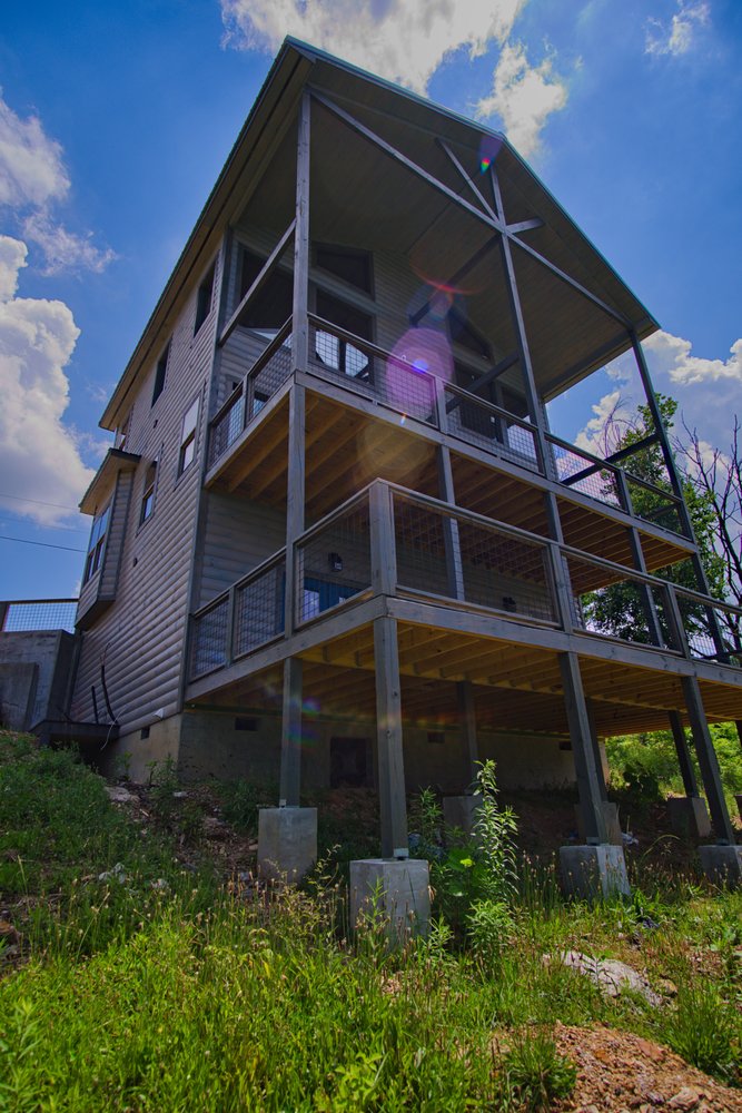 OUR BLACK BEAR LODGE Updated September 2024 713 Pinecrest Ct, Gatlinburg, Tennessee