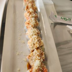 Oishi Sushi - Christmas special sushi roll