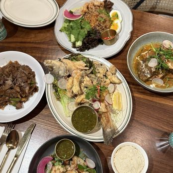 Mitr Thai - The spread - Thai Near Me - New York, New York