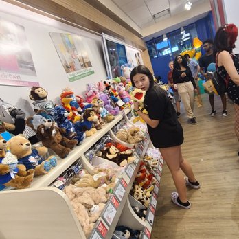 Build-A-Bear Workshop - Toy Stores Near Me - New York, New York