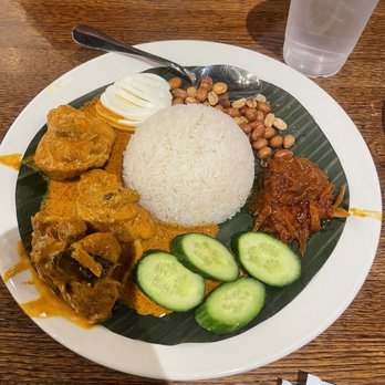 Ipoh Kopitiam - Curry chicken - Malaysian Near Me - Alhambra, California Ipoh Kopitiam - Curry chicken - Malaysian Near Me - Alhambra, California