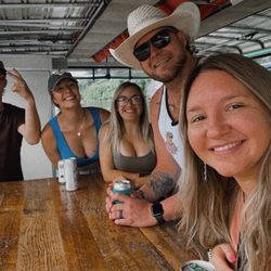 Pontoon Saloon
