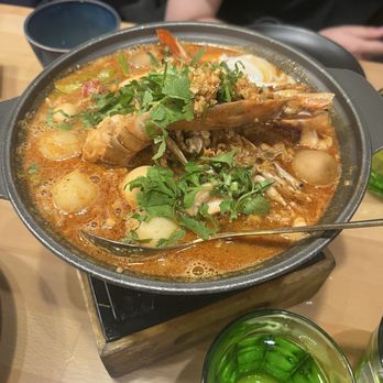 Manaao - Mama Tom Yum Hot Pot "Mama Tom Tum Moh-Fai" - Thai Near Me - Tustin, California