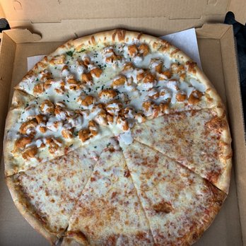 Gino's Long Beach - Buffalo chicken pizza and regular - Italian Near Me - Long Beach, New York
