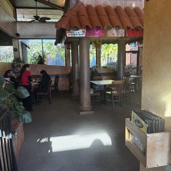 El Zarape Restaurant - Inside - Mexican Near Me - Yuba City, California