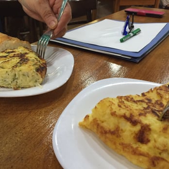 La Papa Arrugá - Tortillacas de patata y patata con calabacín - Tapas Bars Near Me - Zaragoza, Z La Papa Arrugá - Tortillacas de patata y patata con calabacín - Tapas Bars Near Me - Zaragoza, Z