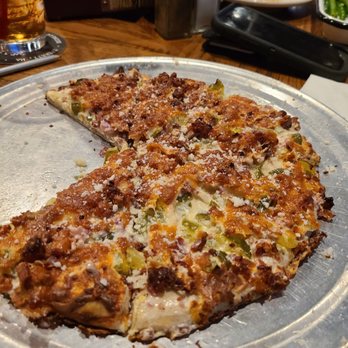 Firefly's BBQ - Silly dilly pizza - Barbeque Near Me - Marlborough, Massachusetts