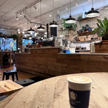 Backlot Coffee - Vibes inside - Coffee & Tea Near Me - Evanston, Illinois Backlot Coffee - Vibes inside - Coffee & Tea Near Me - Evanston, Illinois