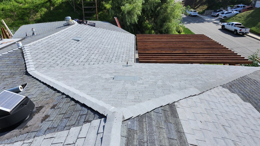 Slide of Carlos Guti Roofing