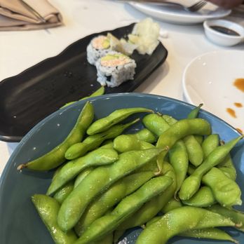 Panda Inn - Steamed edamame and cali roll - Chinese Near Me - Glendale, California Panda Inn - Steamed edamame and cali roll - Chinese Near Me - Glendale, California