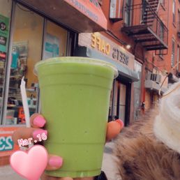 Green Mile Smoothie & a shot of the cafe Green Mile Smoothie & a shot of the cafe
