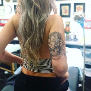 805 Ink - Skull wearing lion headdress - Tattoo Near Me - Santa Barbara, California 805 Ink - Skull wearing lion headdress - Tattoo Near Me - Santa Barbara, California