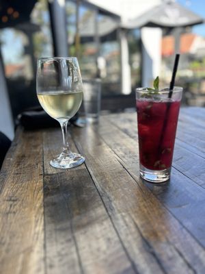 Pub Thirty Two by null