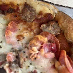 Anna's Pizza - Pizza meat lovers!
