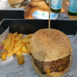 Masarnia Burger Bar - Klęmpa Burger