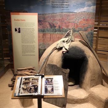Heard Museum - Diorama of a pueblo oven - Museums Near Me - Phoenix, Arizona Heard Museum - Diorama of a pueblo oven - Museums Near Me - Phoenix, Arizona