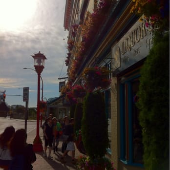 Swans Hotel - Hotels Near Me - Victoria, British Columbia Swans Hotel - Hotels Near Me - Victoria, British Columbia