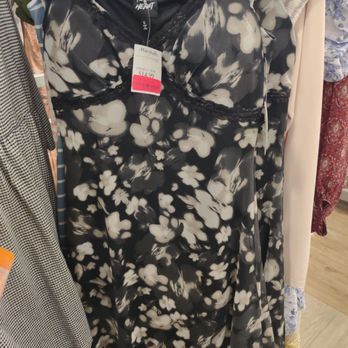 Marshalls - Cute dress and no I didn't buy it - Department Stores Near Me - Kapolei, Hawaii Marshalls - Cute dress and no I didn't buy it - Department Stores Near Me - Kapolei, Hawaii