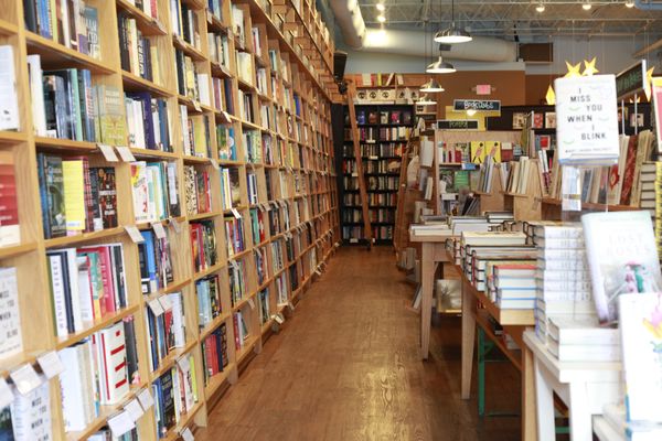Parnassus Books by null