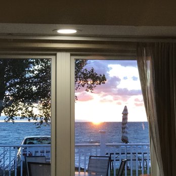 Baymont by Wyndham St. Ignace Lakefront - Hotels Near Me - Saint Ignace, Michigan