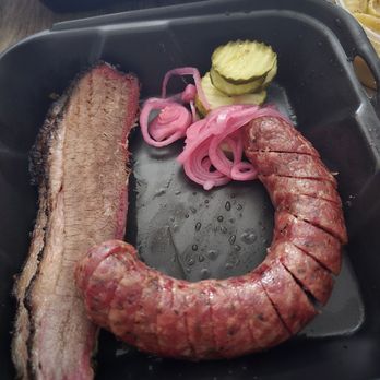 Harp Barbecue - Brisket and Sausage - Barbeque Near Me - Overland Park, Kansas