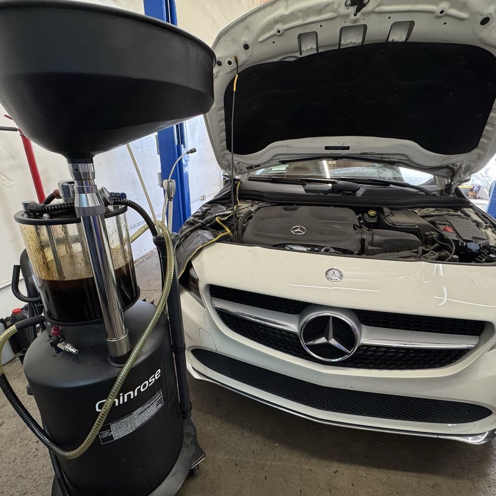 JJ Auto Service - Oil vacuum pump to extract the oil - Auto Repair Near Me - Temple City, California JJ Auto Service - Oil vacuum pump to extract the oil - Auto Repair Near Me - Temple City, California