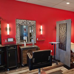 Vamp Beauty Salon