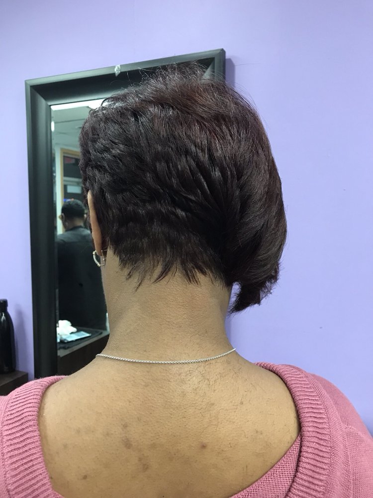 Cafe Zari Salon Logo