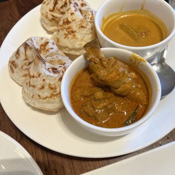 Ipoh Kopitiam - Roti Canai w/ Curry Chicken - Malaysian Near Me - Alhambra, California Ipoh Kopitiam - Roti Canai w/ Curry Chicken - Malaysian Near Me - Alhambra, California