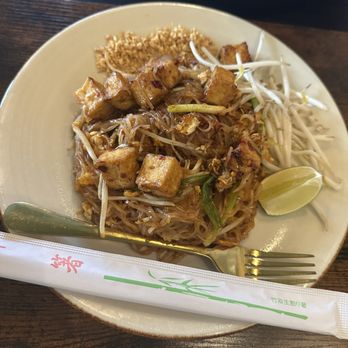 Bangkok street food - Tofu Pad Thai - Thai Near Me - Chamblee, Georgia Bangkok street food - Tofu Pad Thai - Thai Near Me - Chamblee, Georgia