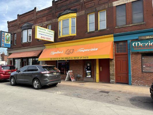 Taqueria Lupitas by null