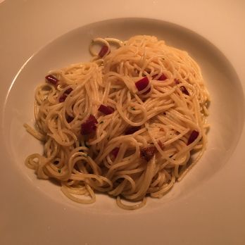 La Famiglia - Spaghetti Aglio, Olio e Peperoncino - Bars Near Me - Quickborn, SH La Famiglia - Spaghetti Aglio, Olio e Peperoncino - Bars Near Me - Quickborn, SH