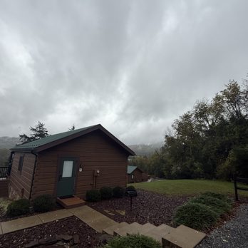 Hawksbill Retreat - The Beautiful Cabin #8 - Vacation Rentals Near Me - Stanley, Virginia Hawksbill Retreat - The Beautiful Cabin #8 - Vacation Rentals Near Me - Stanley, Virginia