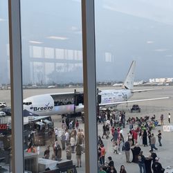 San Bernardino International Airport - Cruising at altitude live concert