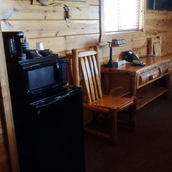 Frontier Cabins - Guest Houses Near Me - Wall, South Dakota