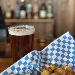 Nevada Brew Works - Cheese curds and the Ariana Rye IPA
