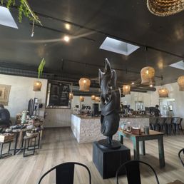 Counter and Sculpture menu in background. Counter and Sculpture menu in background.