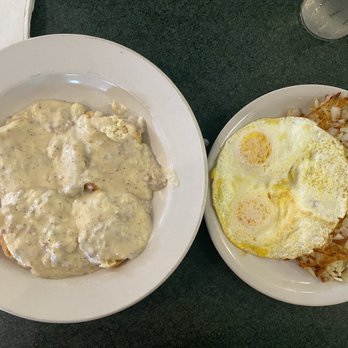 Metro Diner - Biscuits and gravy, two eggs over medium, hash browns with diced onions. Very good! - American Near Me - Cape Coral, Florida Metro Diner - Biscuits and gravy, two eggs over medium, hash browns with diced onions. Very good! - American Near Me - Cape Coral, Florida