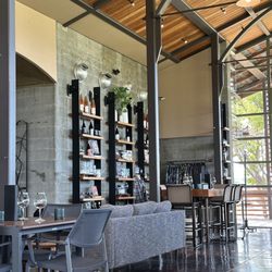 Banshee Wines - Inside the Banshee tasting room