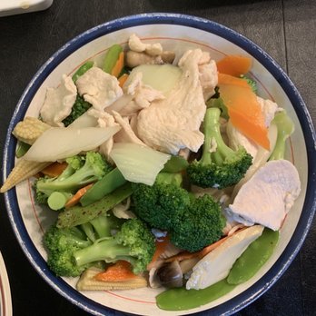 Chef Wang - Steamed Chicken with Vegetable (black bean sauce on the side) - Sushi Bars Near Me - New Hyde Park, New York Chef Wang - Steamed Chicken with Vegetable (black bean sauce on the side) - Sushi Bars Near Me - New Hyde Park, New York