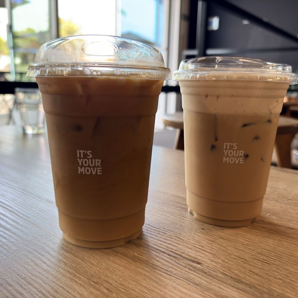 Cold Brew|Lemon Syrup Latte with Lemon Cold Foam Cold Brew|Lemon Syrup Latte with Lemon Cold Foam