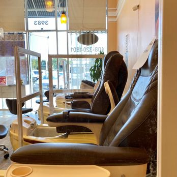 Petite Nail Spa - Social distancing measures in place. Only 3 customers allowed at one time as of 10/9 - Nail Salons Near Me - Santa Clara, California