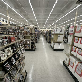 Hobby Lobby - Home Decor Near Me - Oxnard, California
