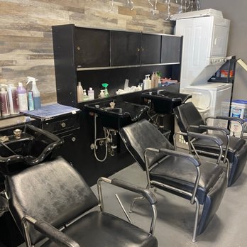 Impressions Hair Design - Hair washing station. - Hair Salons Near Me - San Jose, California
