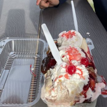 Cool Zone Ice Cream - Small banana split you choose ice cream flavors ! - Ice Cream & Frozen Yogurt Near Me - Locust Grove, Virginia Cool Zone Ice Cream - Small banana split you choose ice cream flavors ! - Ice Cream & Frozen Yogurt Near Me - Locust Grove, Virginia