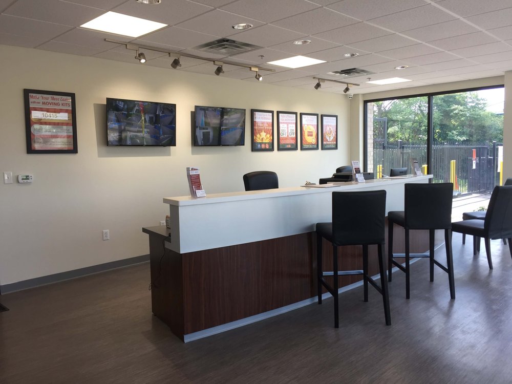 STORAGEMART 17 Photos 10415 Allisonville Rd, Fishers, IN Yelp