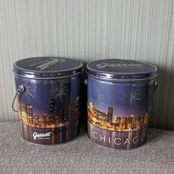 Garrett Popcorn Shops - Chicago popcorn tins - Popcorn Shops Near Me - Chicago, Illinois